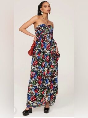 Ronny Kobo
Avril Maxi Floral Maxi Dress size medium